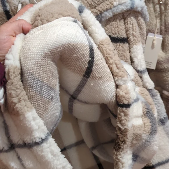 1/2 zip sherpas - Picture 2 of 2